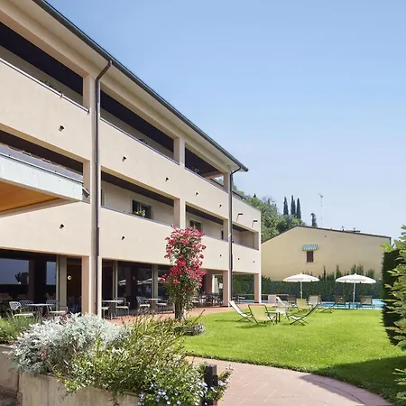 Lido Apartahotel 3*
